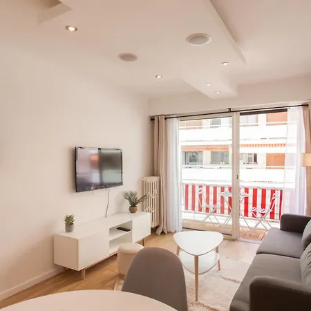 Appartement A4 Staywiz Us-2p Au Coeur De Les Pins 5min - Ac Balcon