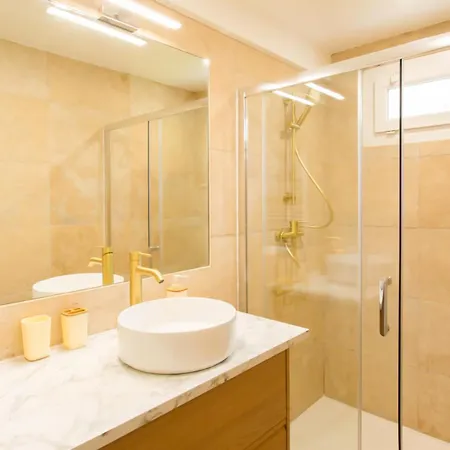 A4 Staywiz Us-2p Au Coeur De Les Pins 5min - Ac Balcon Apartment