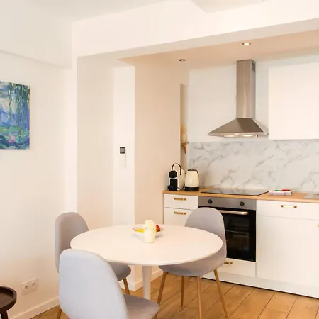 A4 Staywiz Us-2p Au Coeur De Les Pins 5min - Ac Balcon Apartment